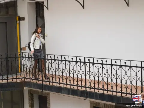 Femei Goale