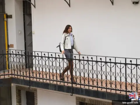 Femei Goale