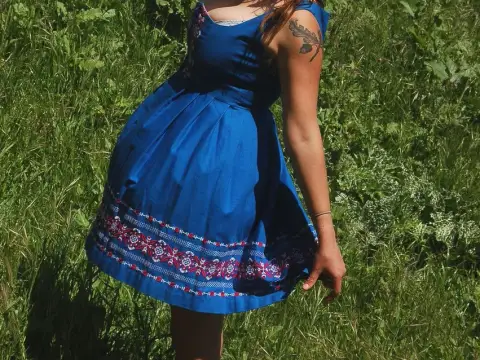 Femei Goale