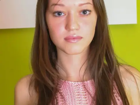Tinere (18+)